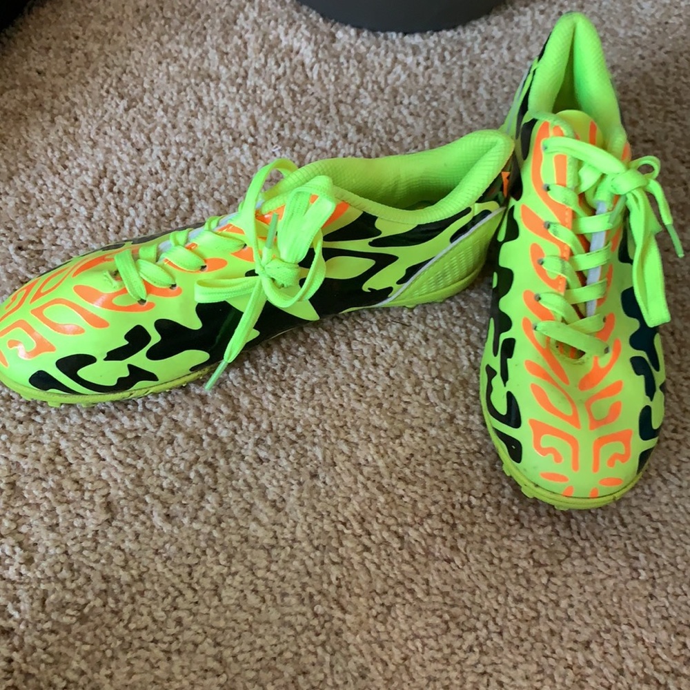 Turf Cleats - Picture 2 of 3